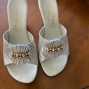 Onex Shoes size 5